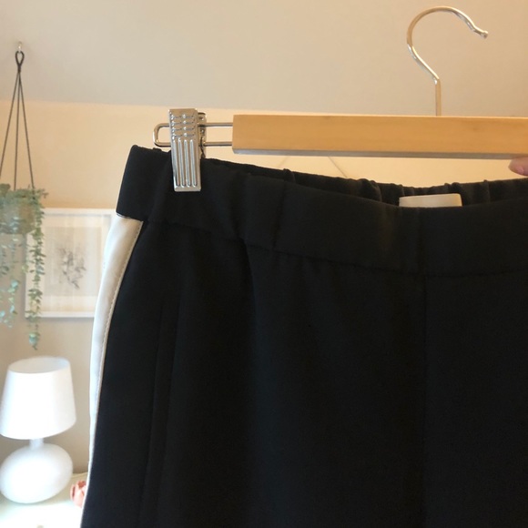 Wilfred Pant - Picture 3 of 6